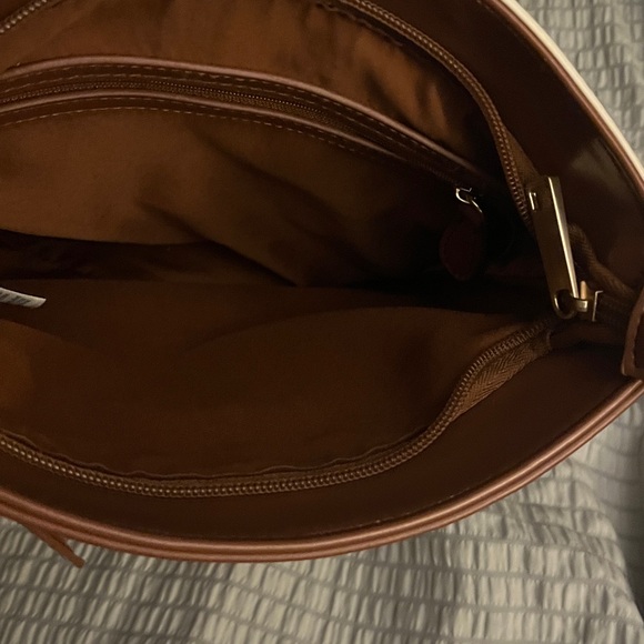 Fiorelli Women's Lila Crossbody Handbag, Floral - Picture 7 of 12